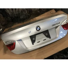 Крышка багажника в идеале серебро BMW E90